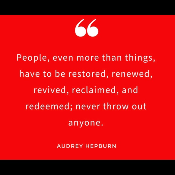 Meet your Posher, Veronica - Picture 4 of 4